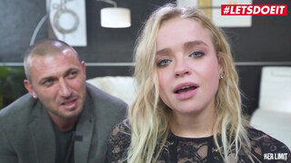 Alexa Flexy szűk orosz punci kemény dugásig nyújtva és élvezve