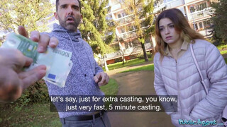 **Tüzes spanyol punci nyílt helyen – Kemény dugás, hangos élvezés, szétbaszott segg!**