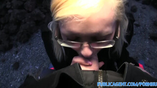 Megdugva a parkban: Húsos punci, kemény baszás, hangos élvezés