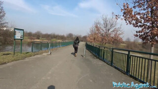 Orosz pincérpunci kemény dugás munkahelyen közönség előtt durva baszás élvezésig