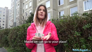 Lakótelep szuka durva közszeméremszopás a lépcsőházban