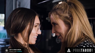 Lesbi picsa megrúgja a barátnőjét egy szuper faszért – totál tabu kefélés