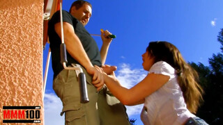 A tulaj lánya imádja a vad élvezetet