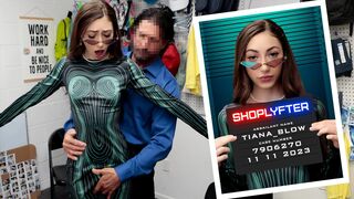 Tiana Blow titkos vágya beteljesül egy ismeretlen férfi szenvedélyével