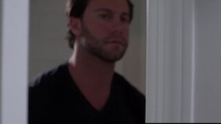 Lily Larimar rabul ejtette a szemeidet, belefeledkeztél a csábító játékba?