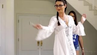 Alice vadul egyesül Aphroditéval