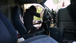 Nikki leleplezi Shyla forró titkát