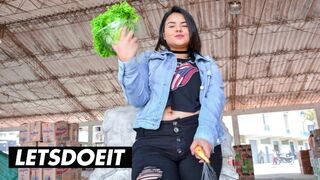 Forró latin milf Xiomara Soto olajos vágya az úton