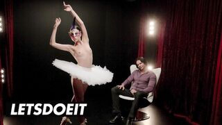 Érzéki maszkos tini csajjal való fetis vadítás Jessica X-től