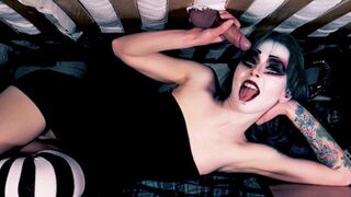 A szörny a bugyim alatt