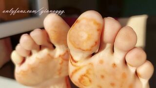 Forró lábimádat és bozontos milf kívánságok ginnagg-gal