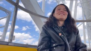 Forró tini latinák leszbikus játéka vidámparkban