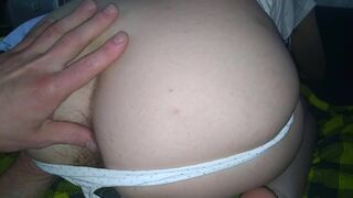 Belecsúsztam a mostohaanyám nedves bugyijába, éreztem meleg szőrös pináját és mohón megnyaltam - ginnag