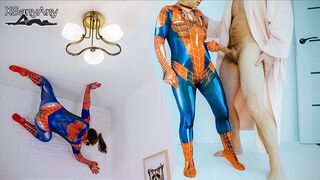 Pókos csaj lebukik a forró dugás kellős közepén