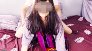 Rejtett otthoni kaland: amatőr arab milf hatalmas fallal élvezi a szenvedélyt