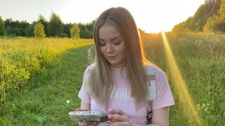 Friss feleség megcsalta a férjét egy erdésszel minden lyukban cuckold